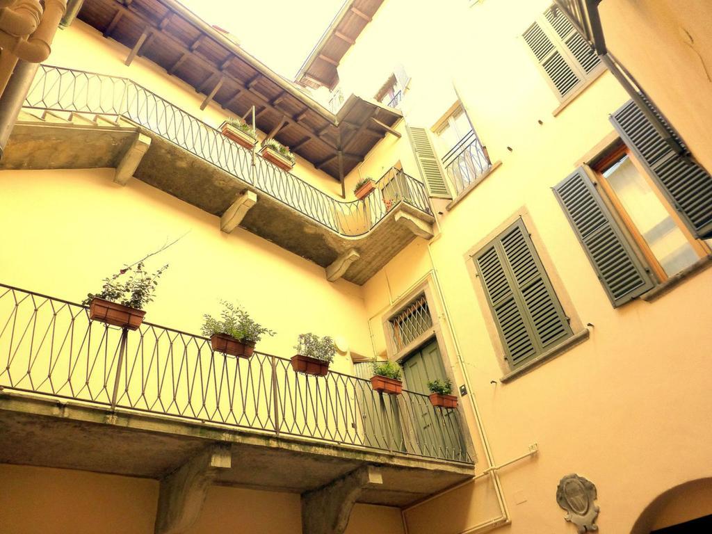 Апартаменти Porta Dipinta House Bergamo Alta Номер фото
