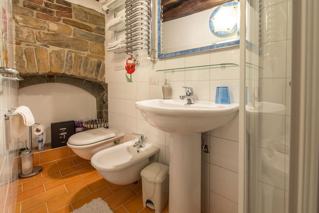 Апартаменти Porta Dipinta House Bergamo Alta Номер фото